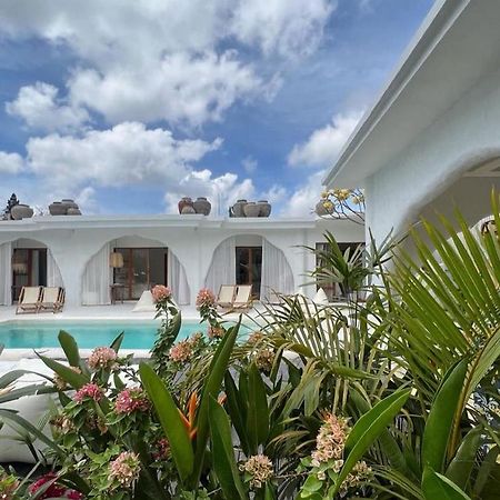 Sal Central Uluwatu Екстериор снимка